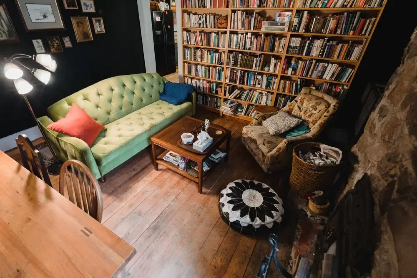 The Gilded Drifter Inn