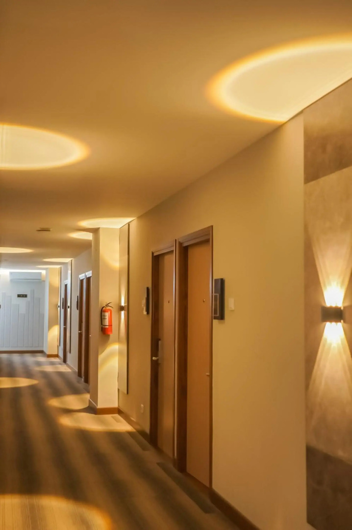 Front One King Hotel Tuban