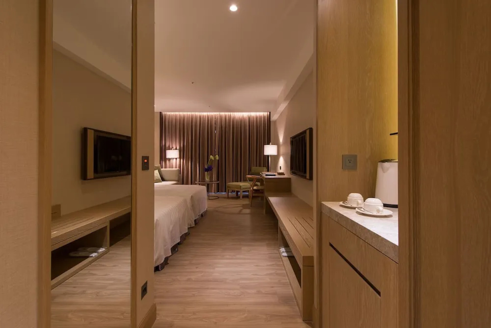 Everrich Golden Lake Hotel