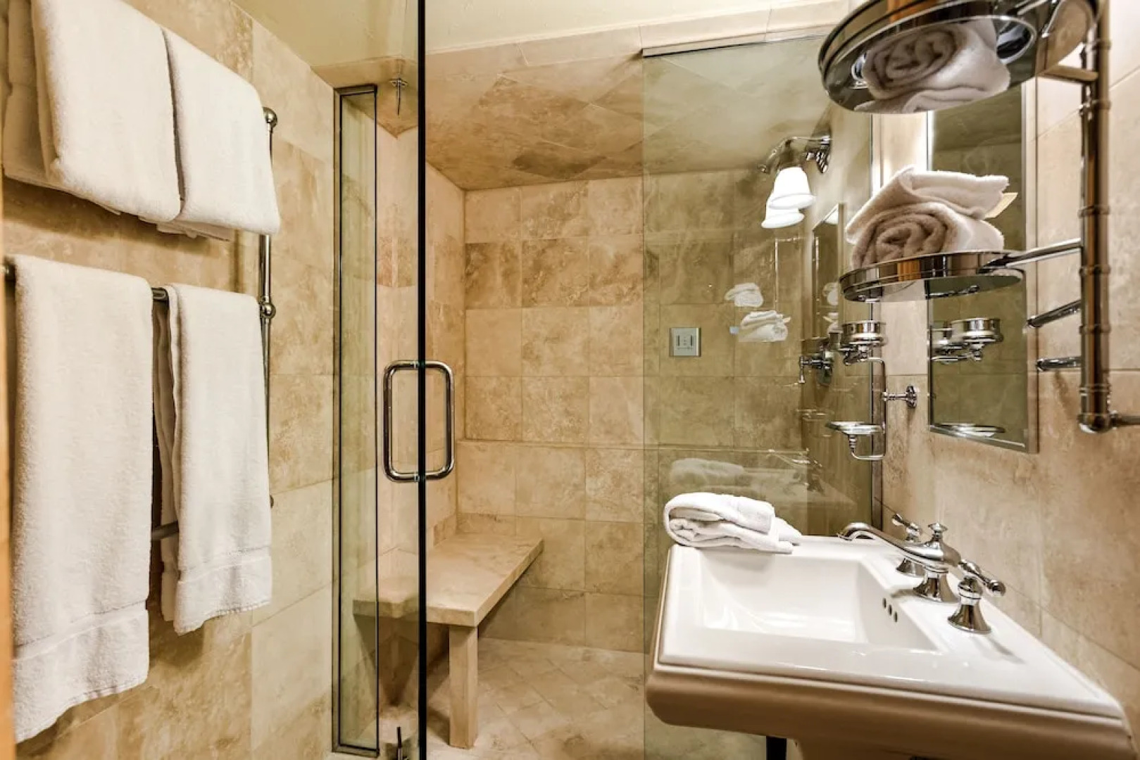 Durant Condominiums by Frias