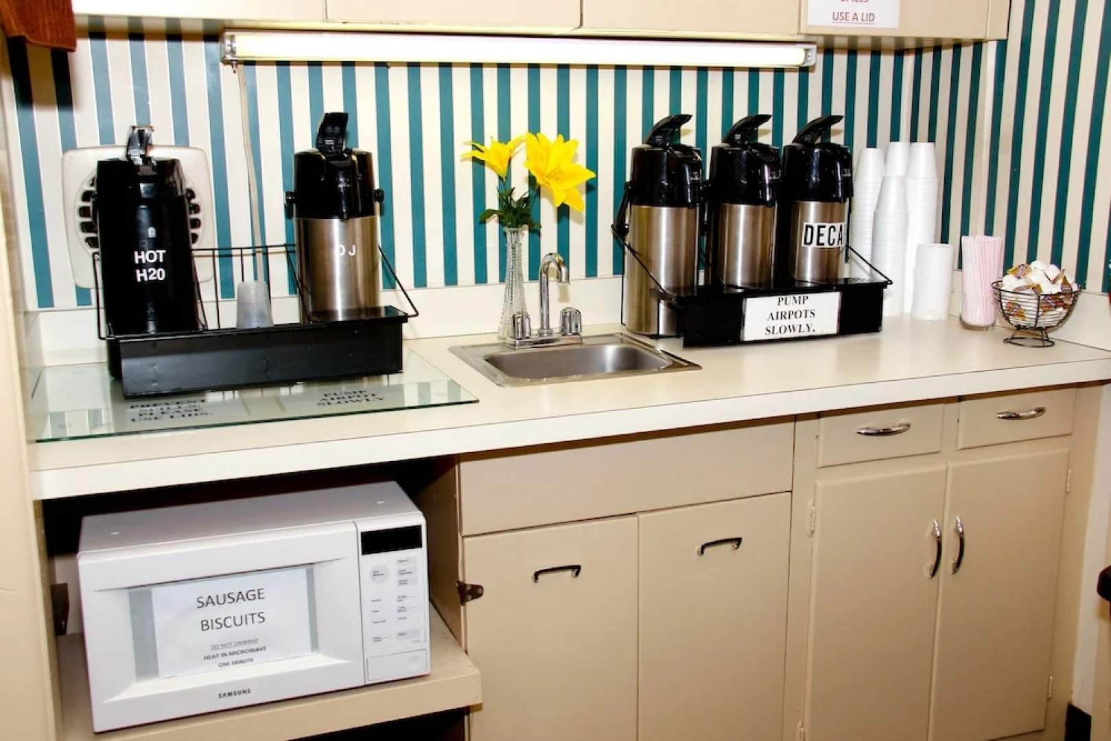 Colony House Motor Lodge