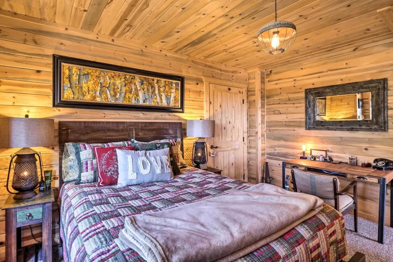 Jefferson Cabin w/ Fire Pit: Near Hiking Trails!