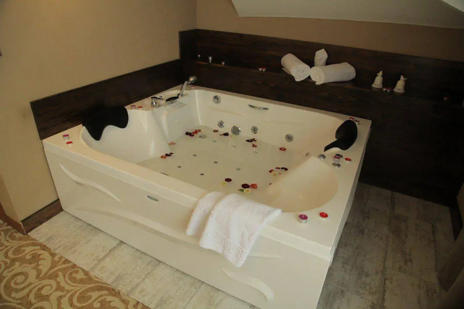 Elgarden Hotel & Residence