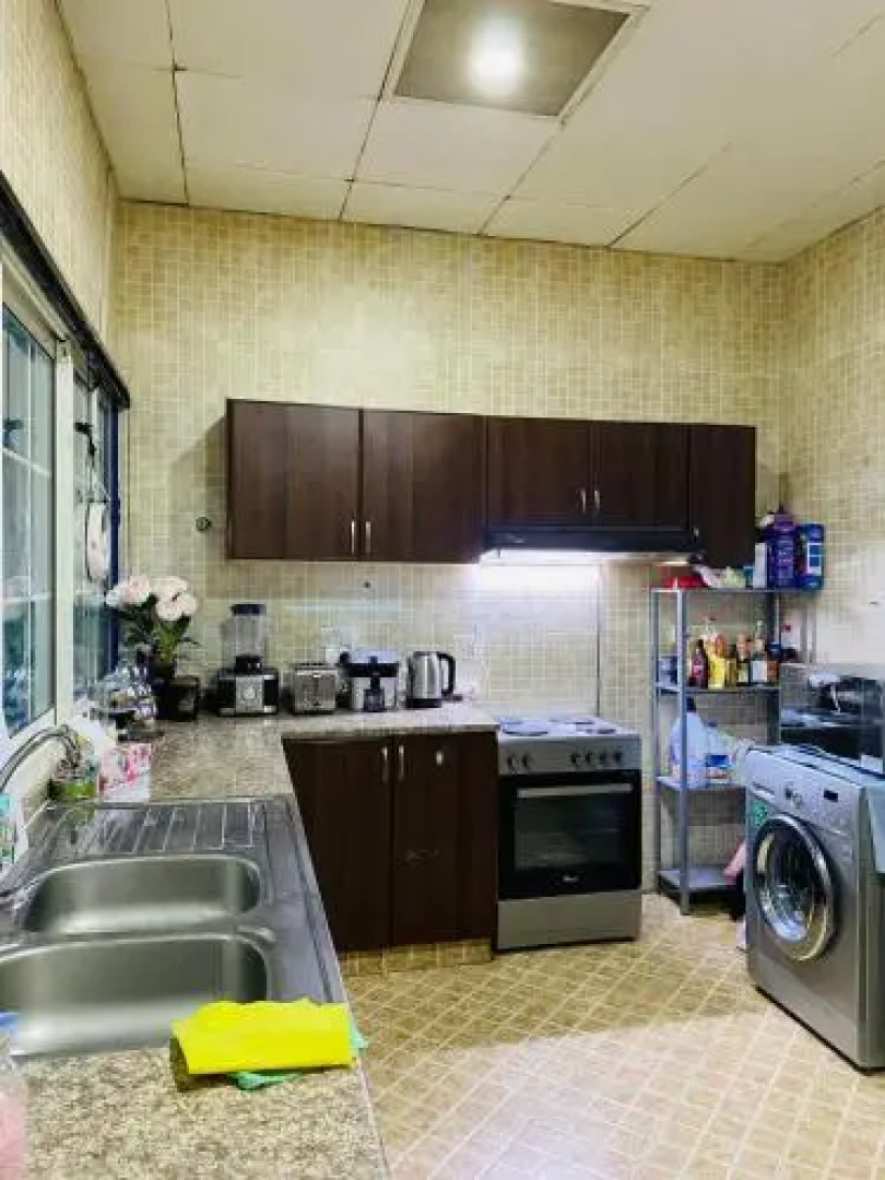 Muroor House with garden