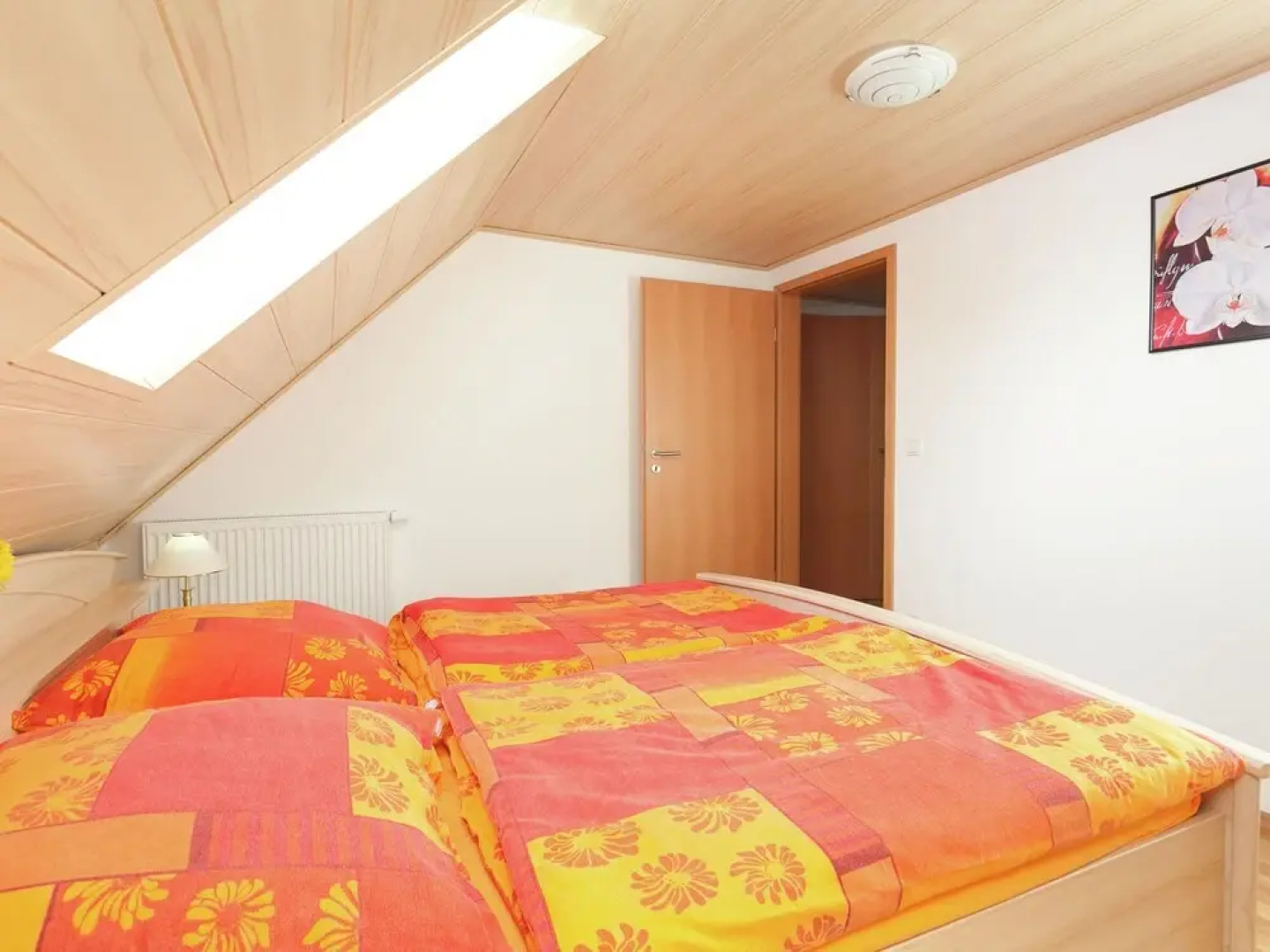 Apartment Near Eisenach With a Separate Entrance and Covered Terrace