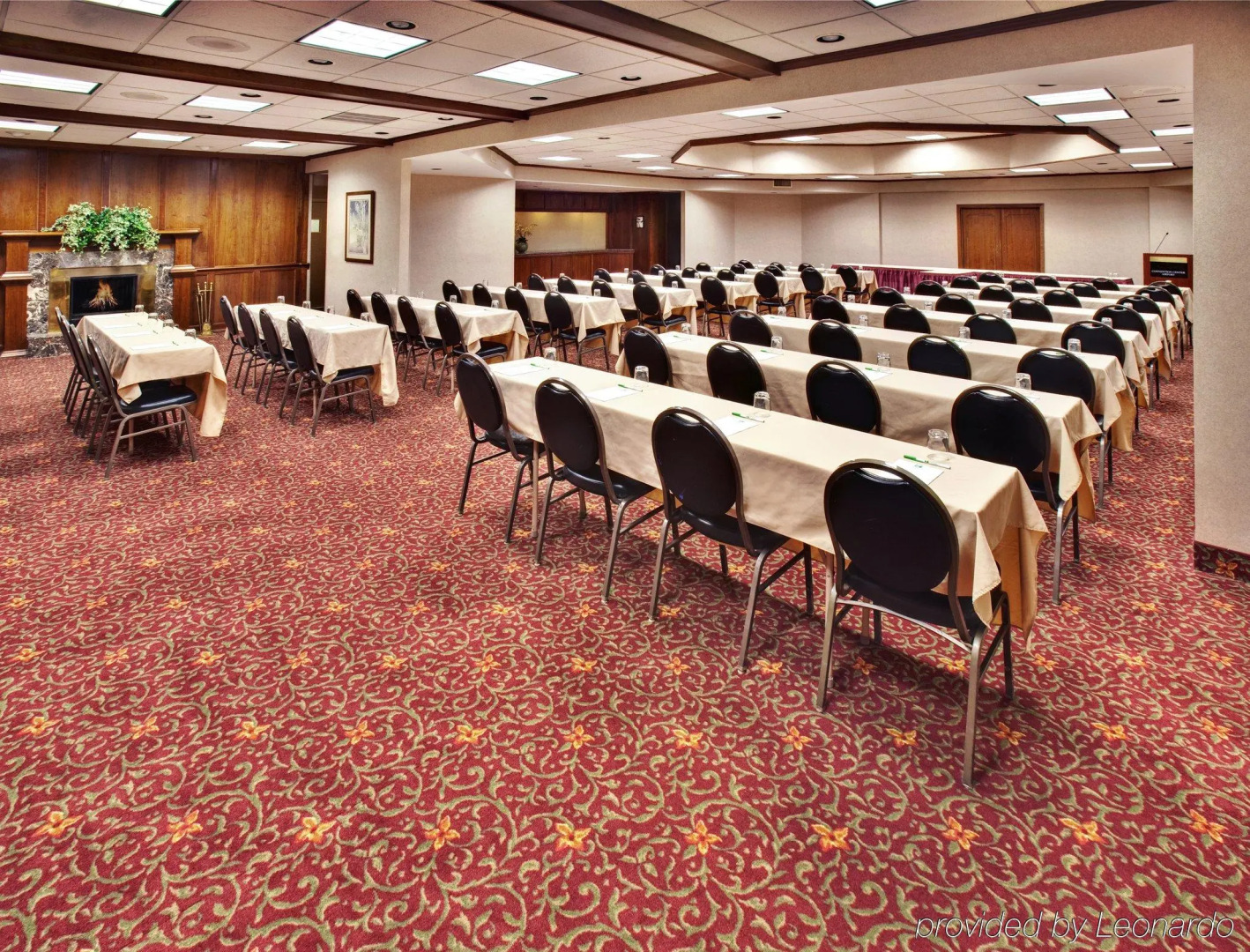 Holiday Inn Des Moines-Airport/Conf Center by IHG