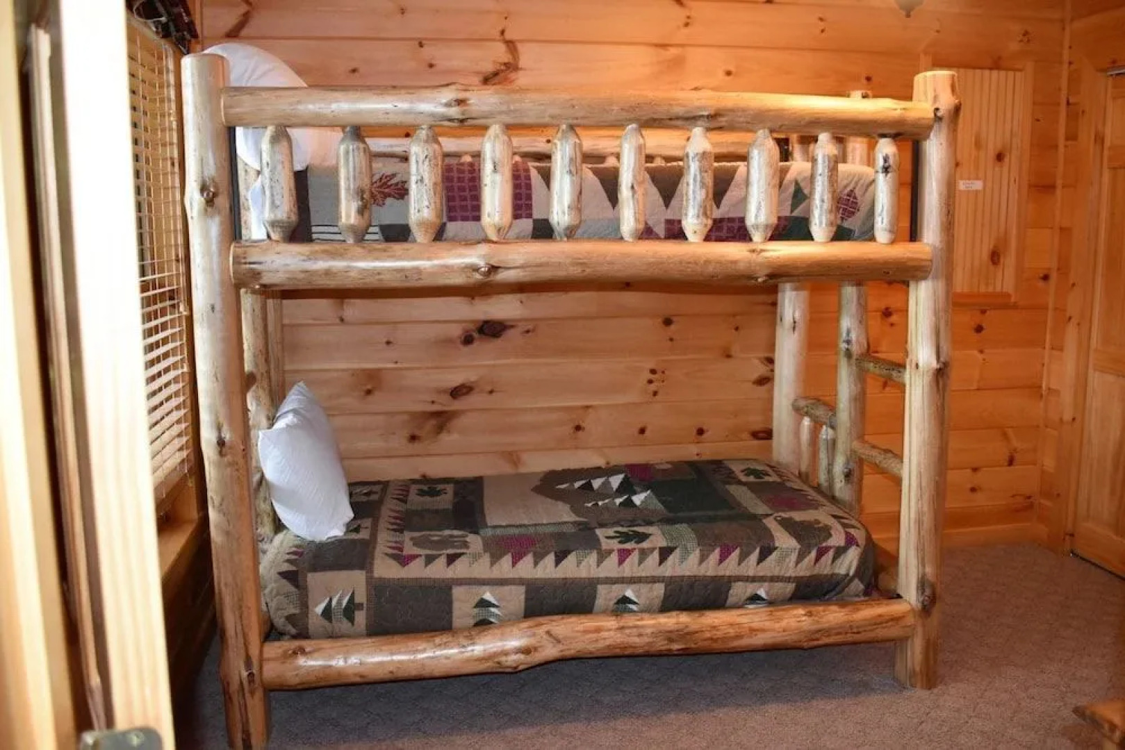 Captain Morley`s Mountain Inn