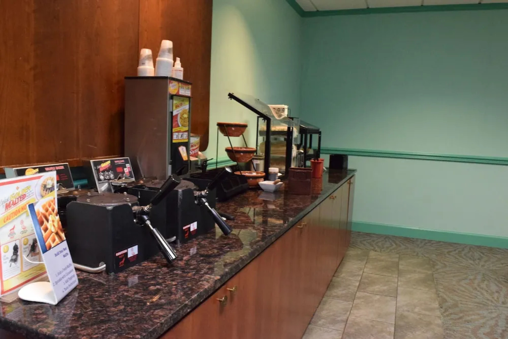 Ramada Savannah