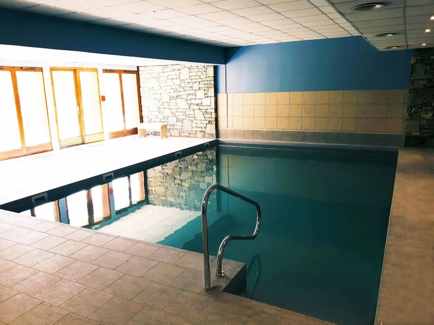 Appt 3 étoiles-Skis aux pieds-Piscine