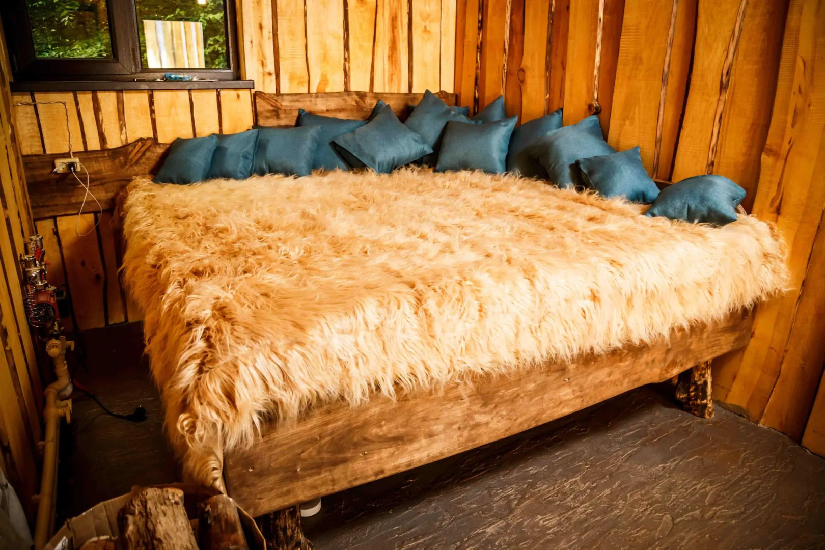 Дикий (бывш. Дикое место)