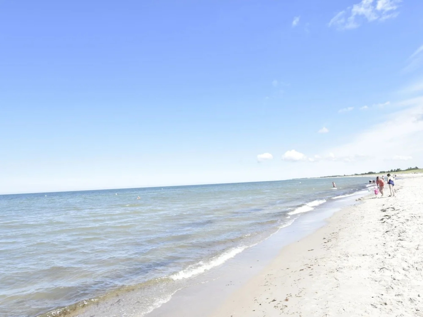 Cozy apartment near Beach in Dierhagen Strand