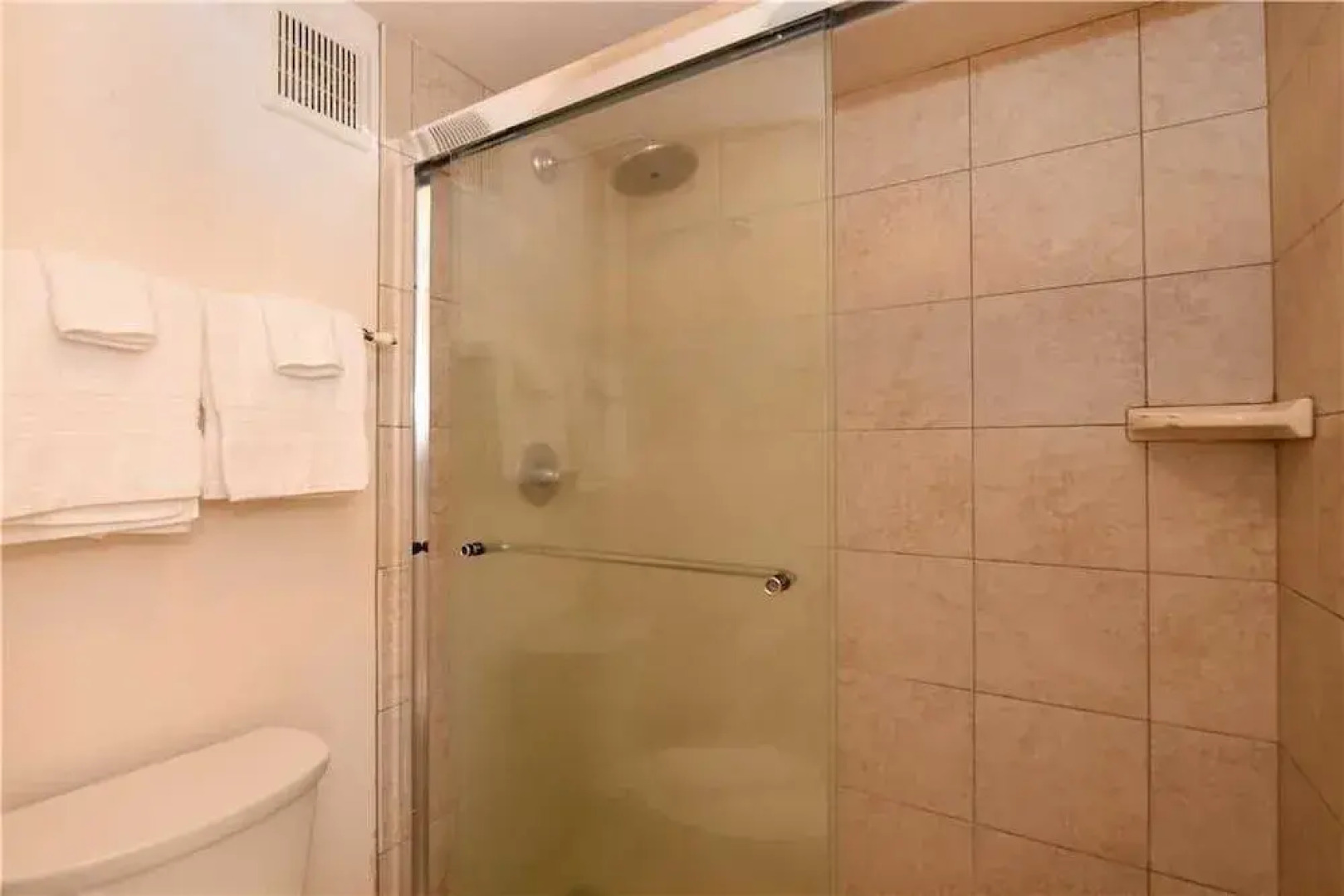 Royal Kahana 1012 by RedAwning