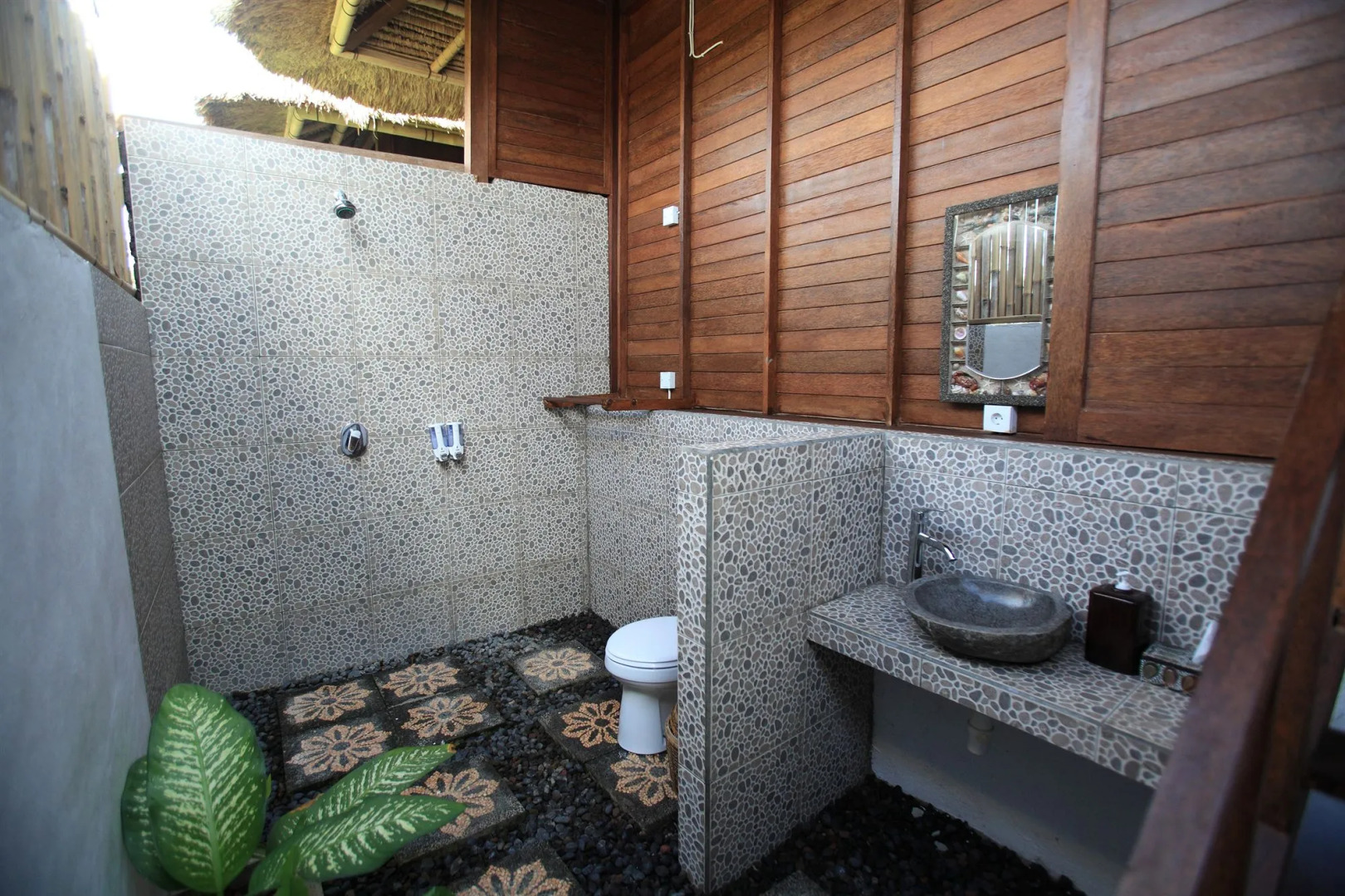 Sunset Coin Lembongan Cottage and Spa