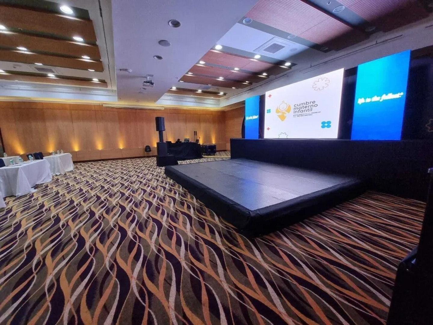 Best Western Premier Sail Plaza Manta