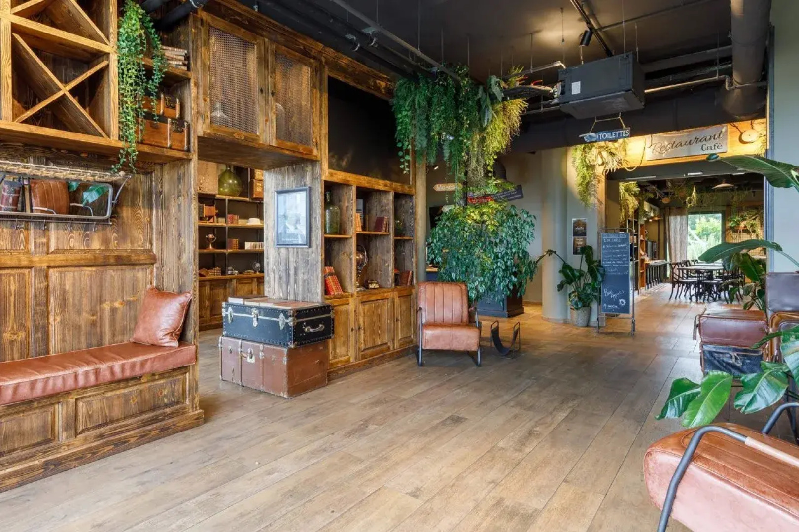 B&B HOTEL Clermont-Ferrand A71/A75 La Méridienne