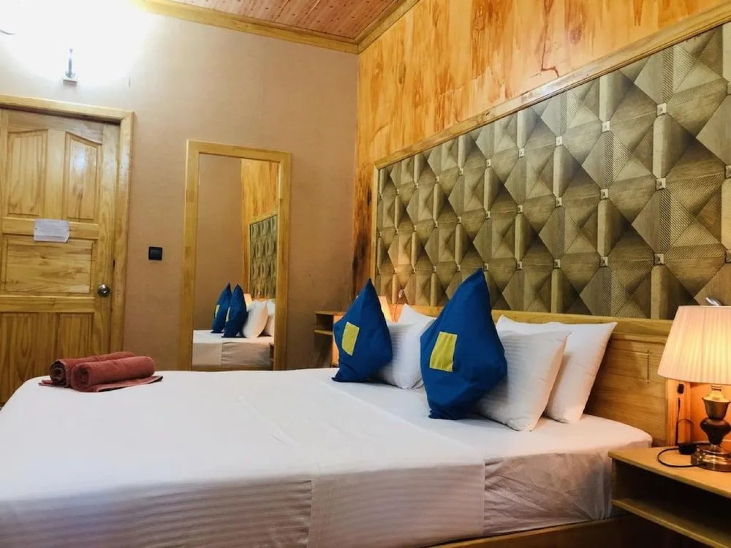 Mathiveri Thundi Inn