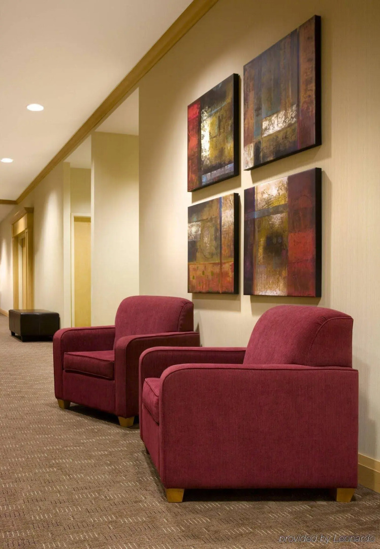 Cambridge Hotel and Conference Centre