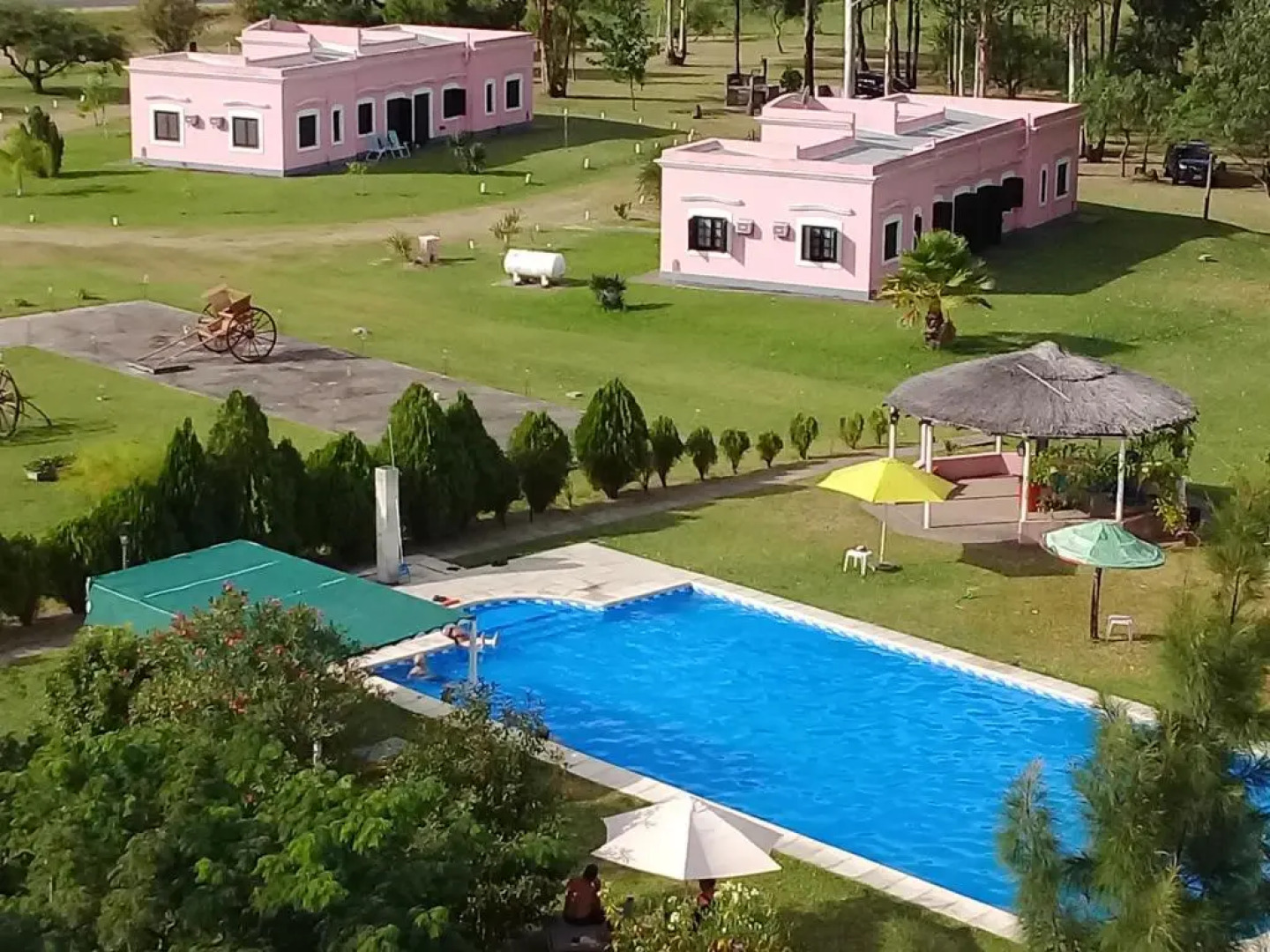 Las Achiras, Casas de Campo