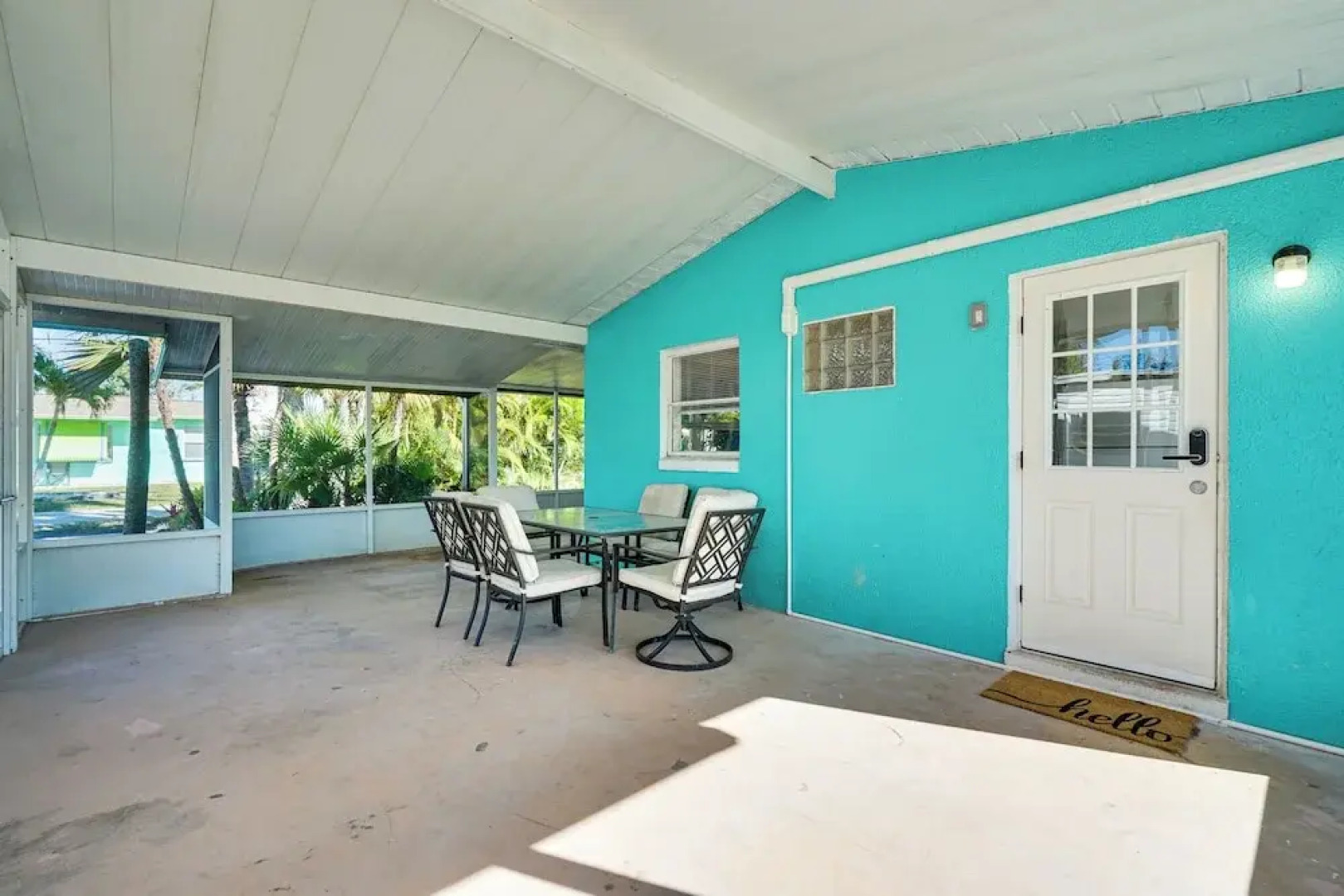 1 Mi to Boat Ramp: Bokeelia Home w/ Screened Patio