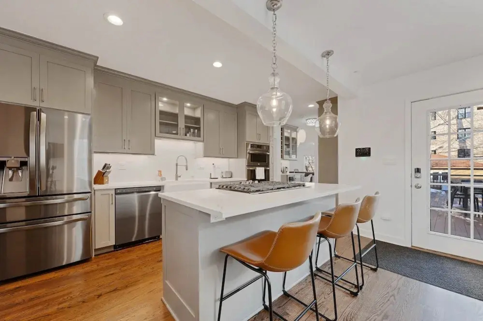 Charming Oak Park 4BD/3.5BA and 2 Private Parking by AllSet Turnover