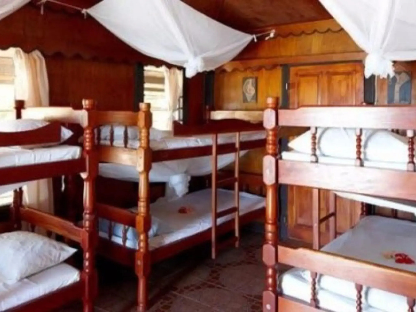 White Sandy Beach Resort