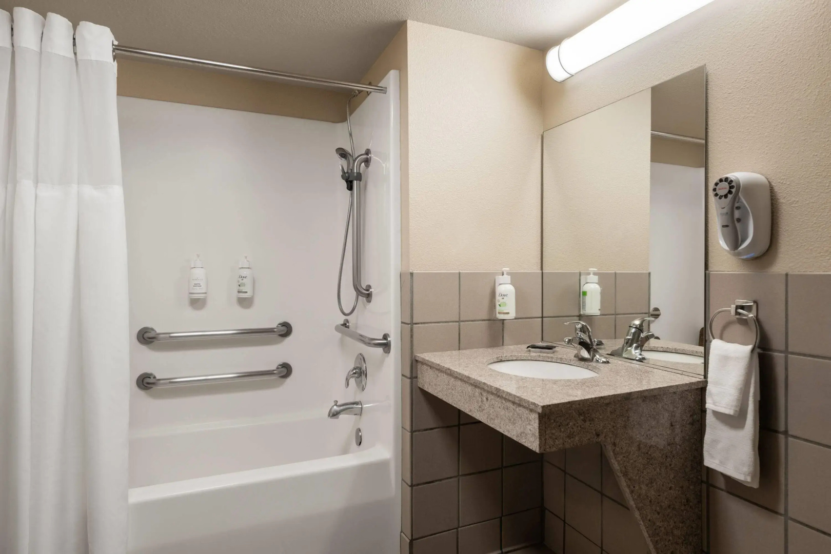 Hawthorn Suites by Wyndham Napa Valley