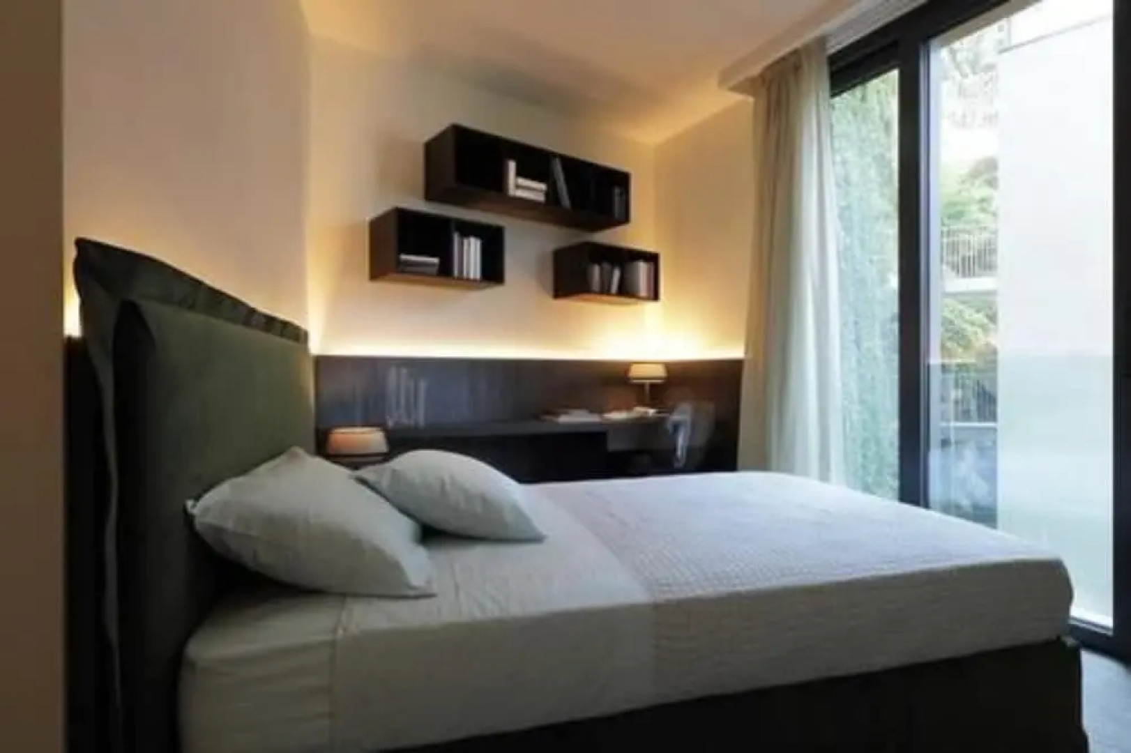 Luxury modern design apartment over the Como Lake