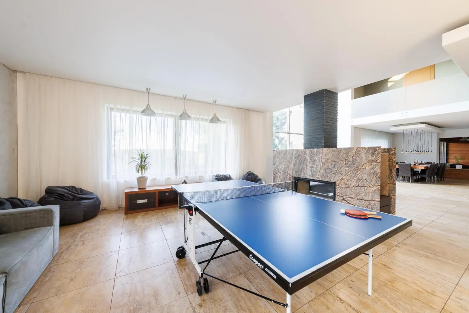 Коттедж с бассейном в Нахабино