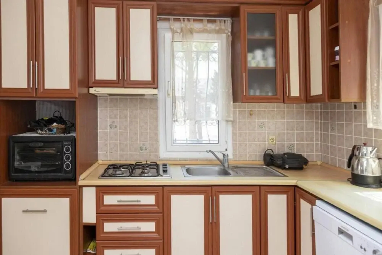 2 BR House With Garden in the Heart of Yalikavak