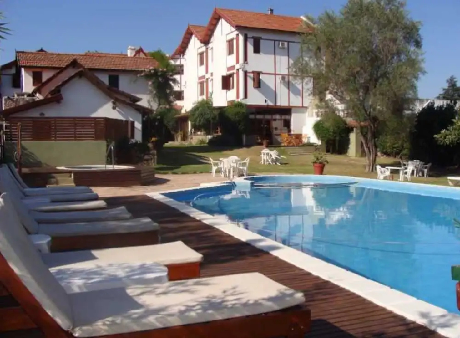 Hostal L' Hirondelle