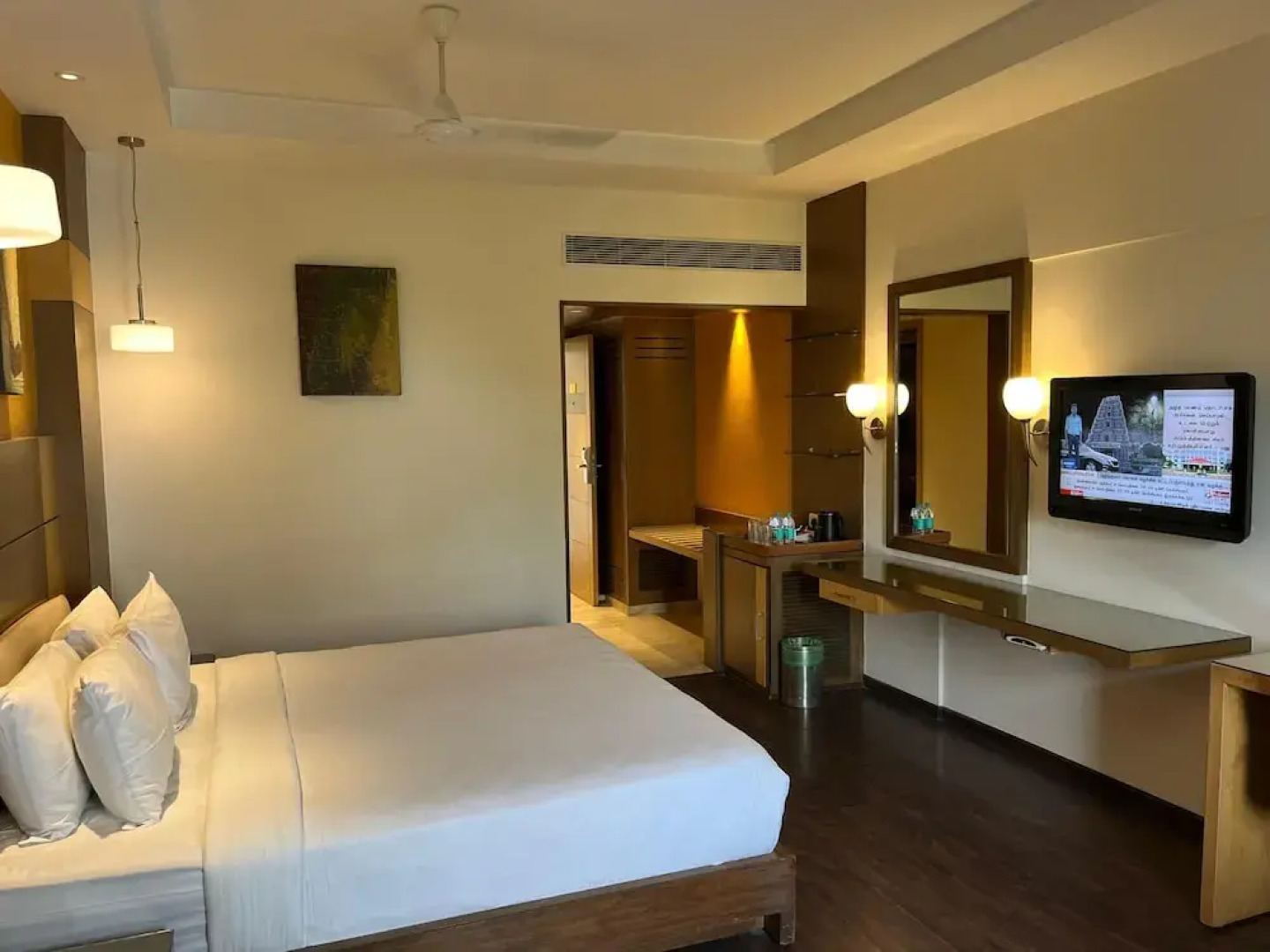 Cenneys Gateway - Pride of Salem