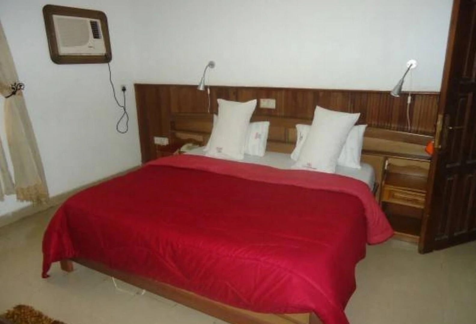 Choice Gate Hotel and Suites