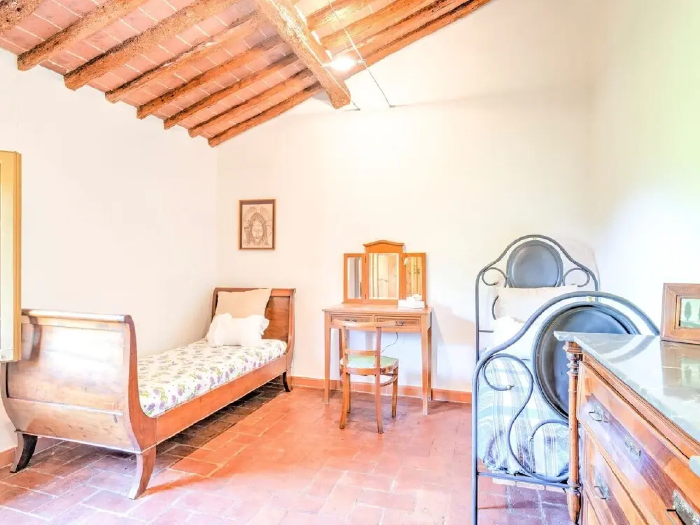 Hilltop Holiday Home in San Miniato with Hot Tub