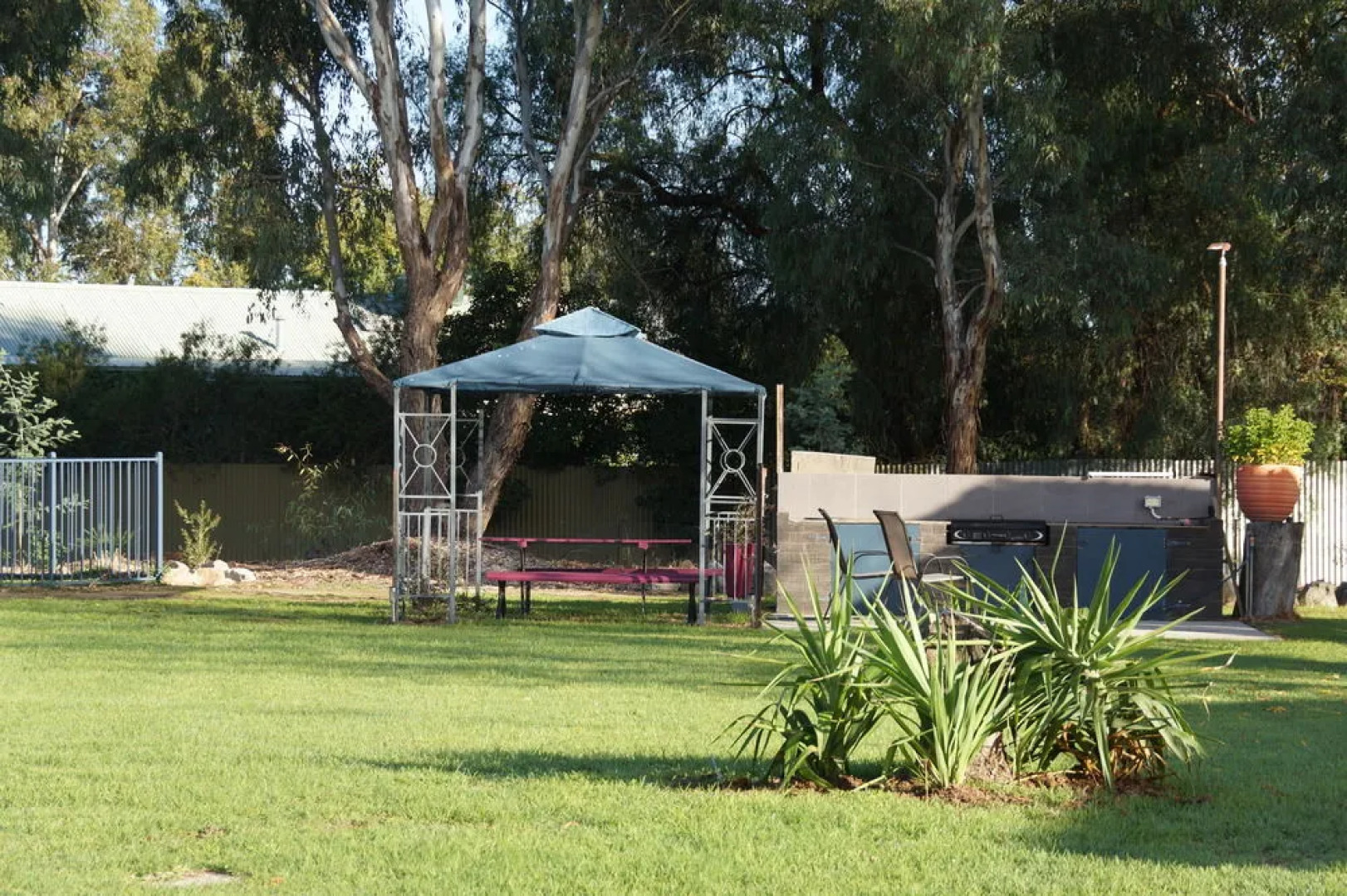 Glenndale Park Motel