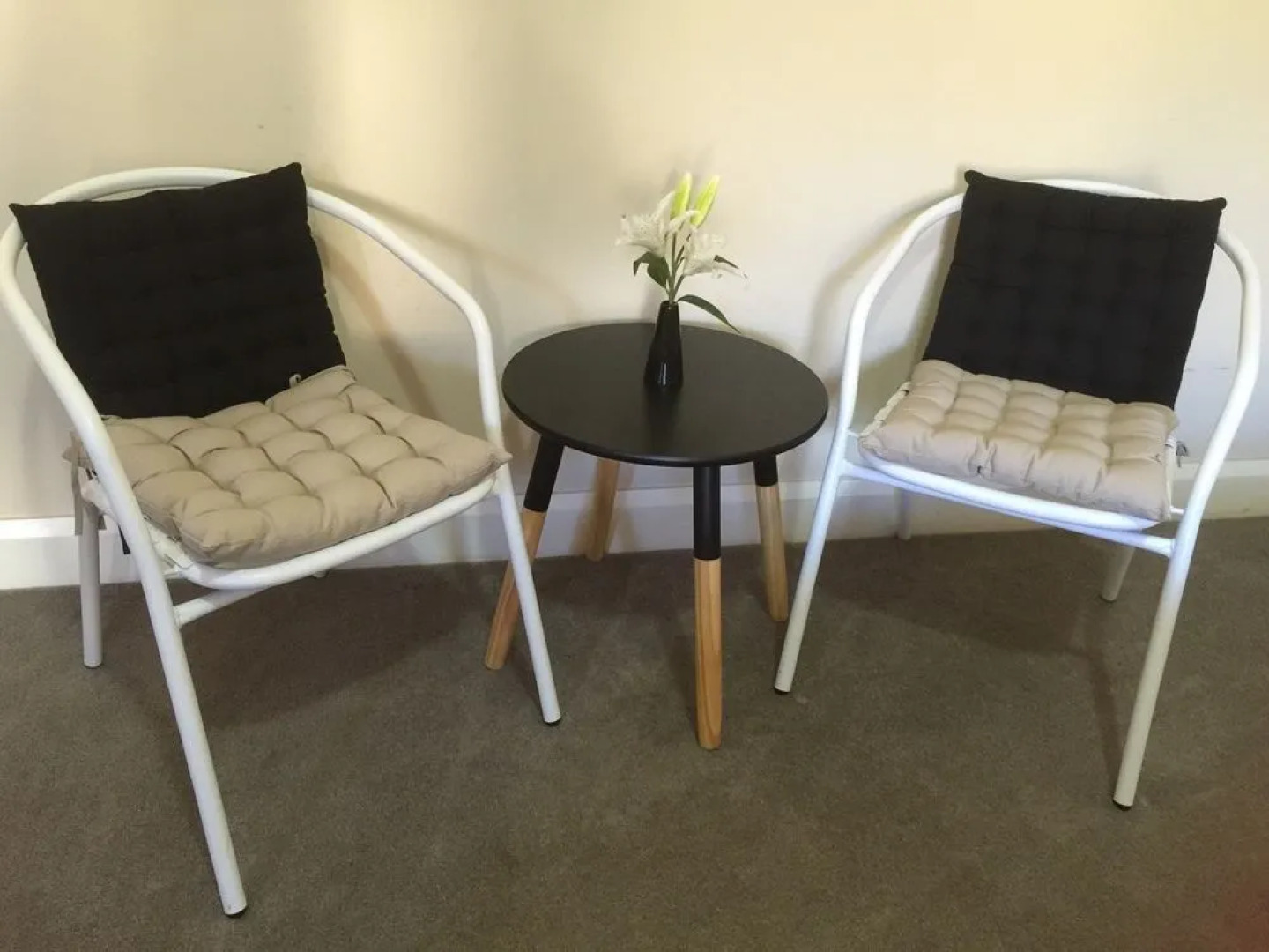 The Nosh and Nod - Howick Street