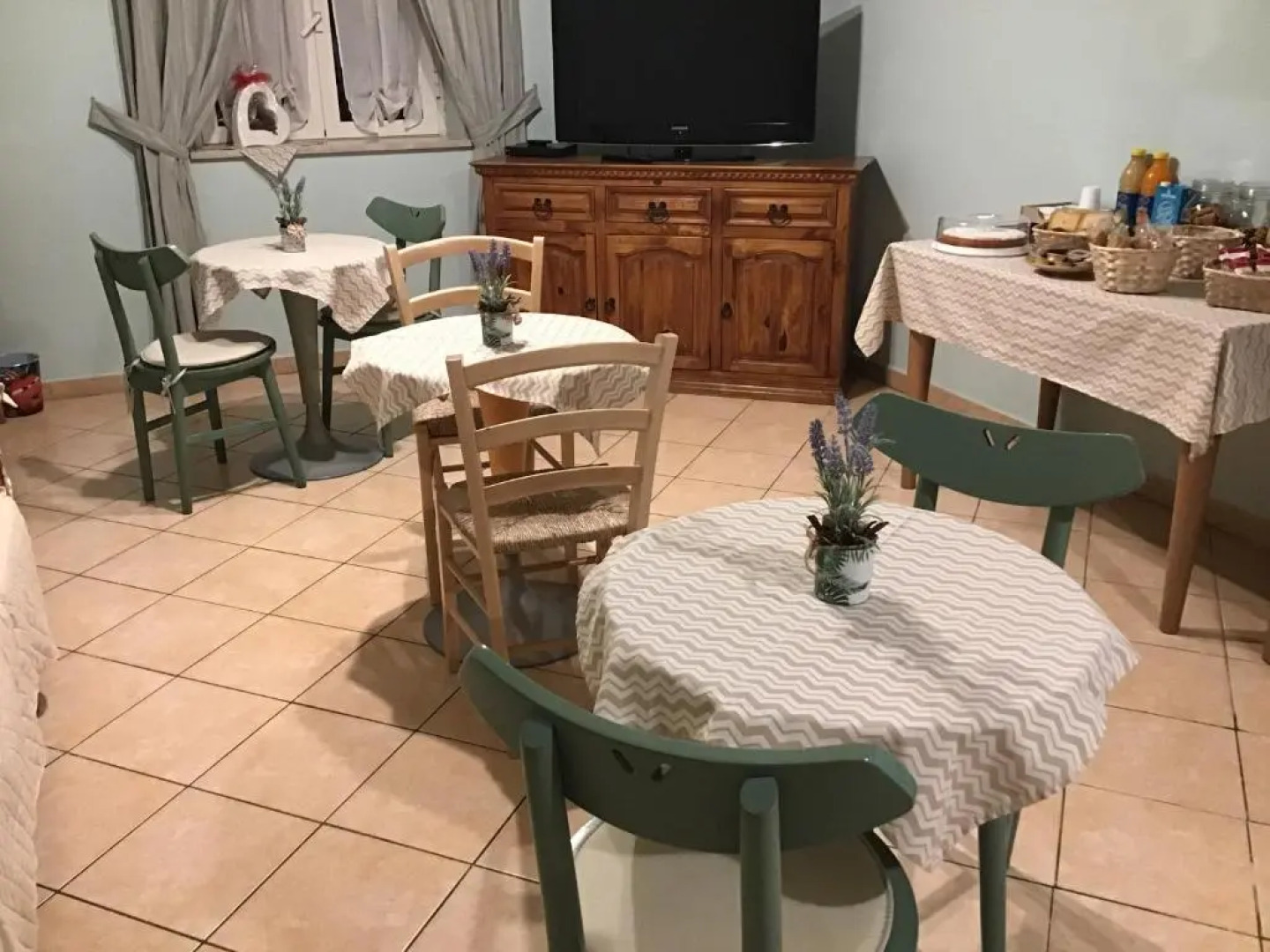 Achirina Bed and Breakfast