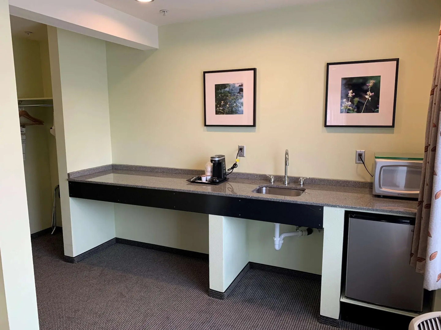 Best Western Snowcap Lodge