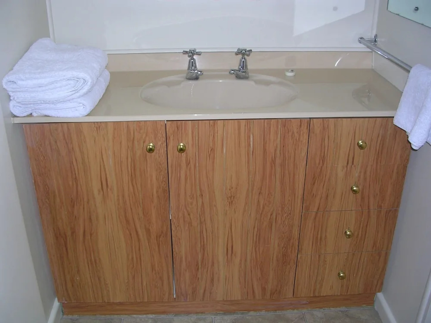 Alexandra Garden Court Motel