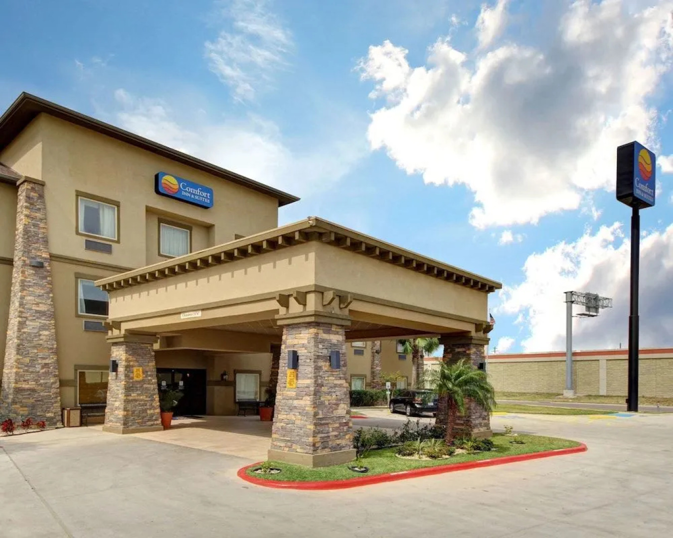 Comfort Inn & Suites Donna Near I-2