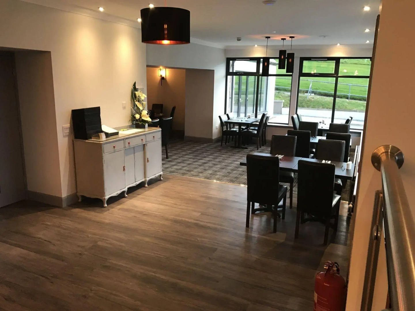 The Knowes Hotel & Restaurant