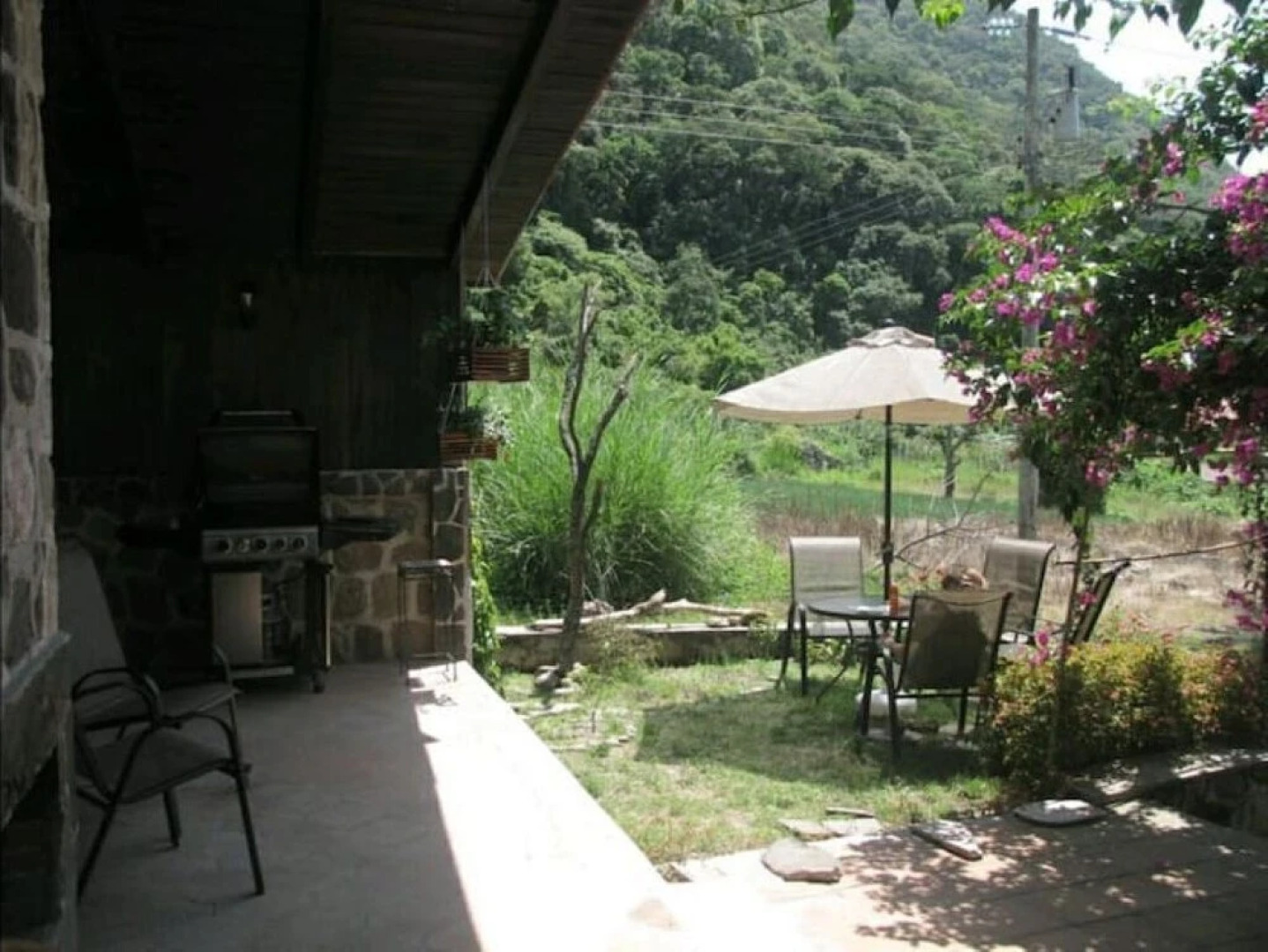 Casa Buen Aventura, Panajachel, Solola, Guatemala - Casa de Campo Familiar