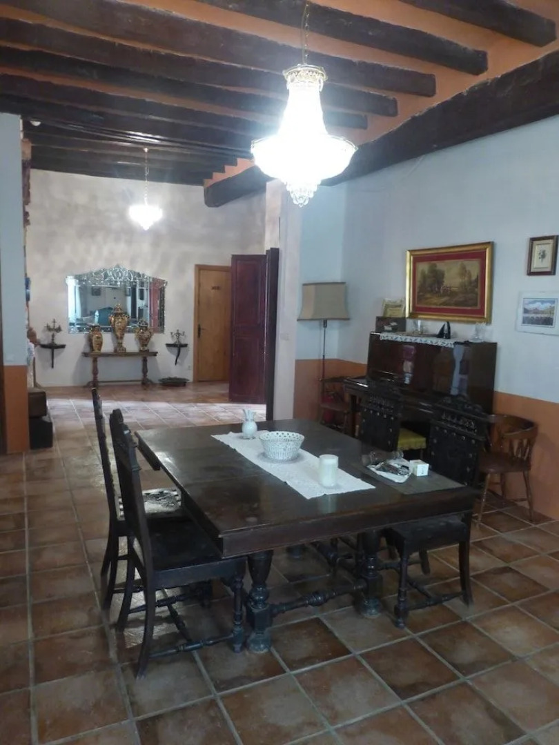 Mas del Burga - Adults Only