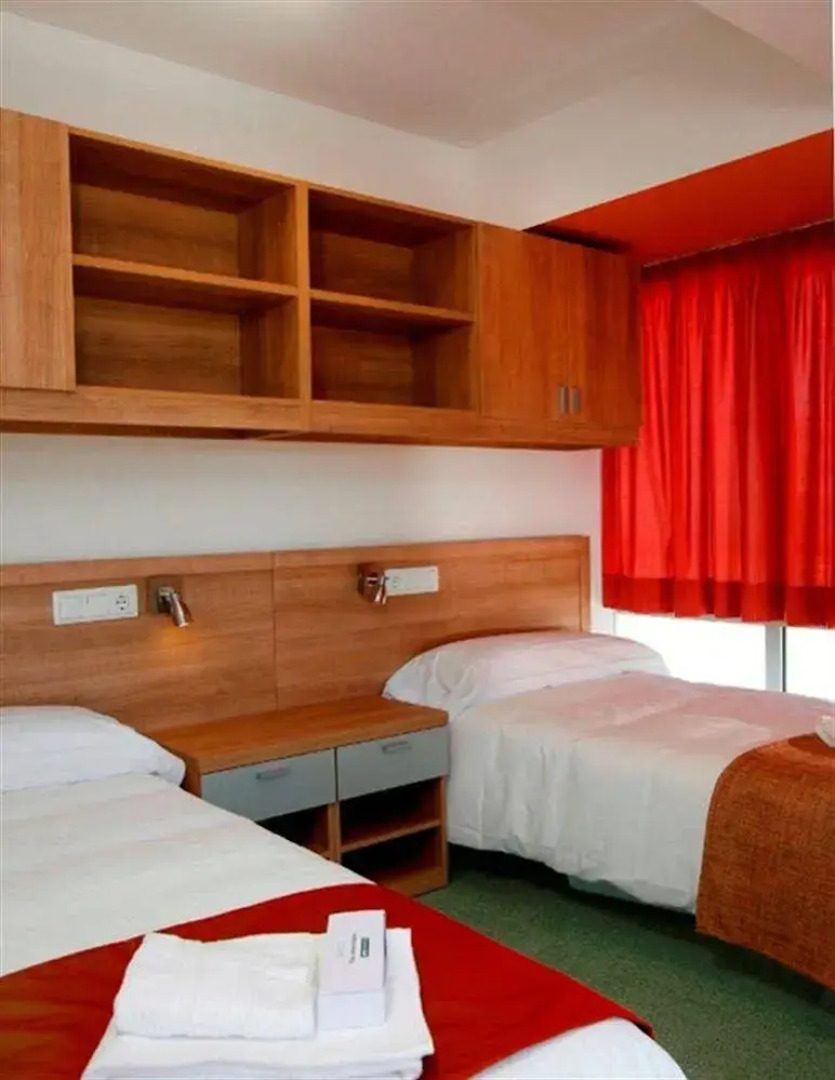 Vila Universitaria UAB Campus