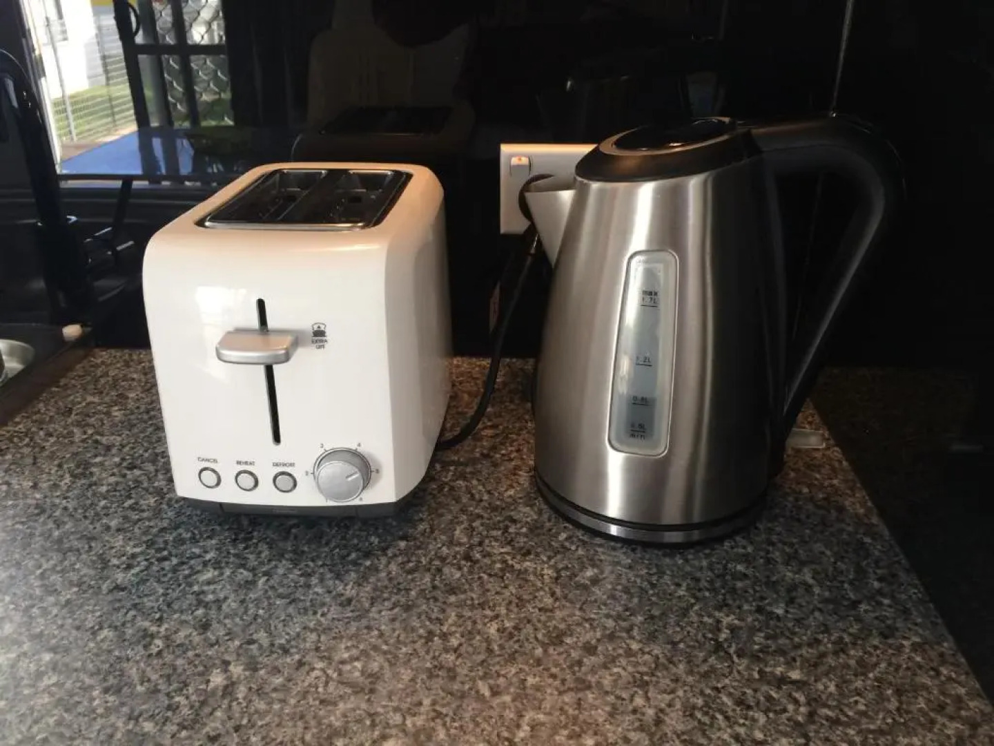 Riviera Caravan Park