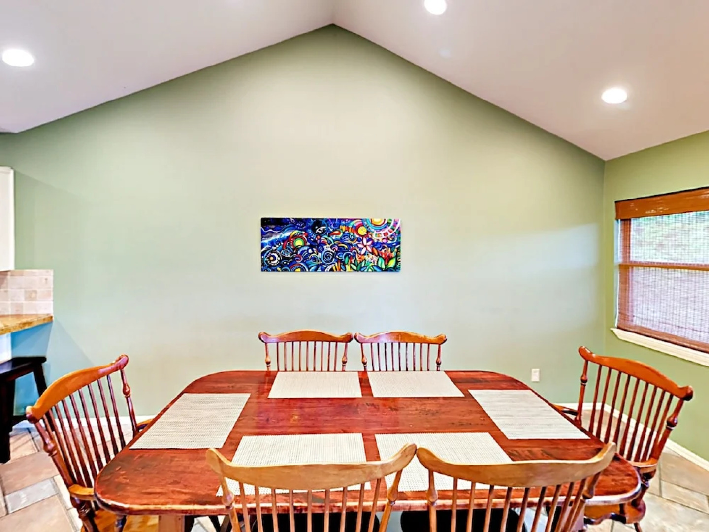 4BR Lakeway Waterfront by RedAwning