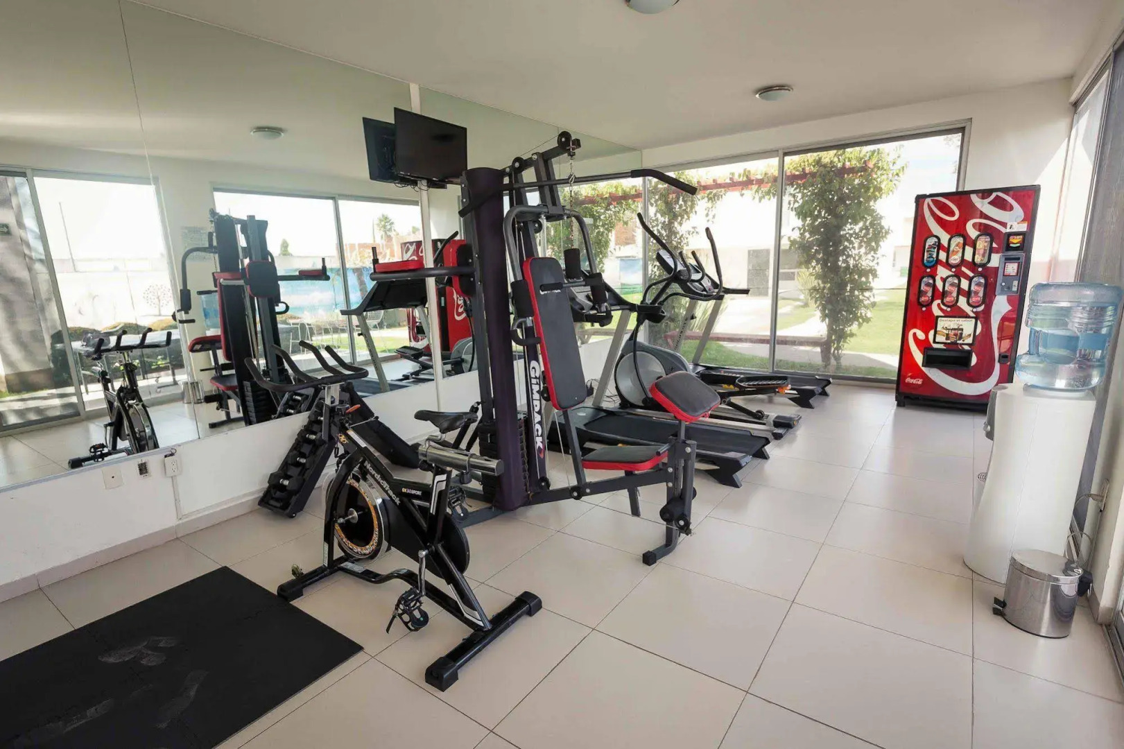 Redwood Villas Extended Stay Zona Industrial