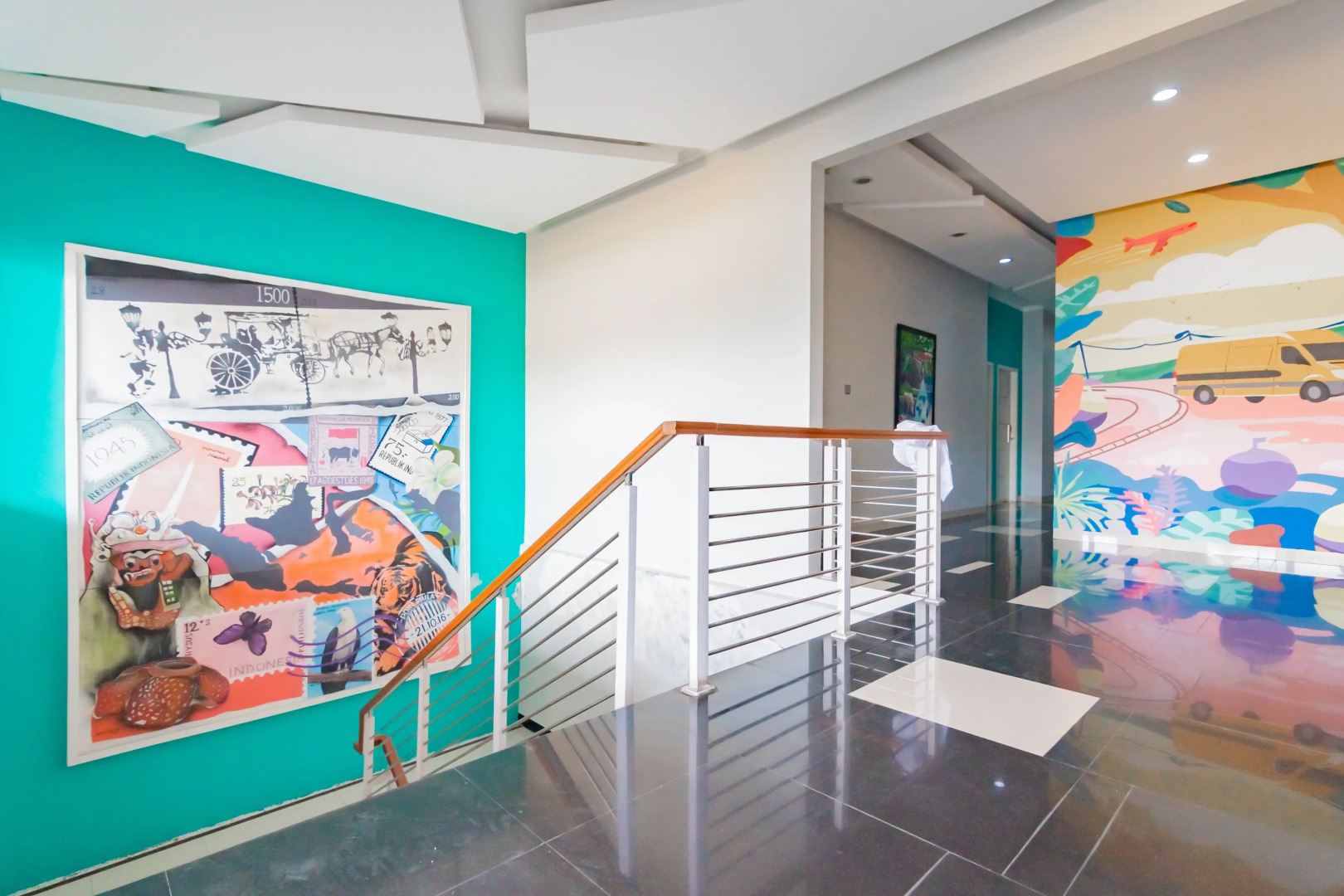 RedDoorz Plus @ Point Phila Cihampelas