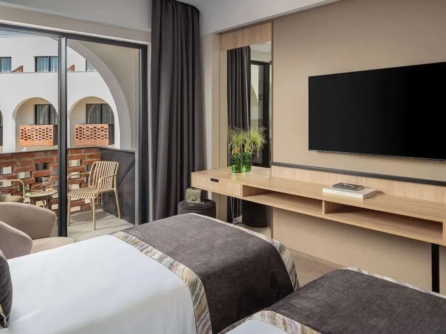 Mercure Conacul Cozieni