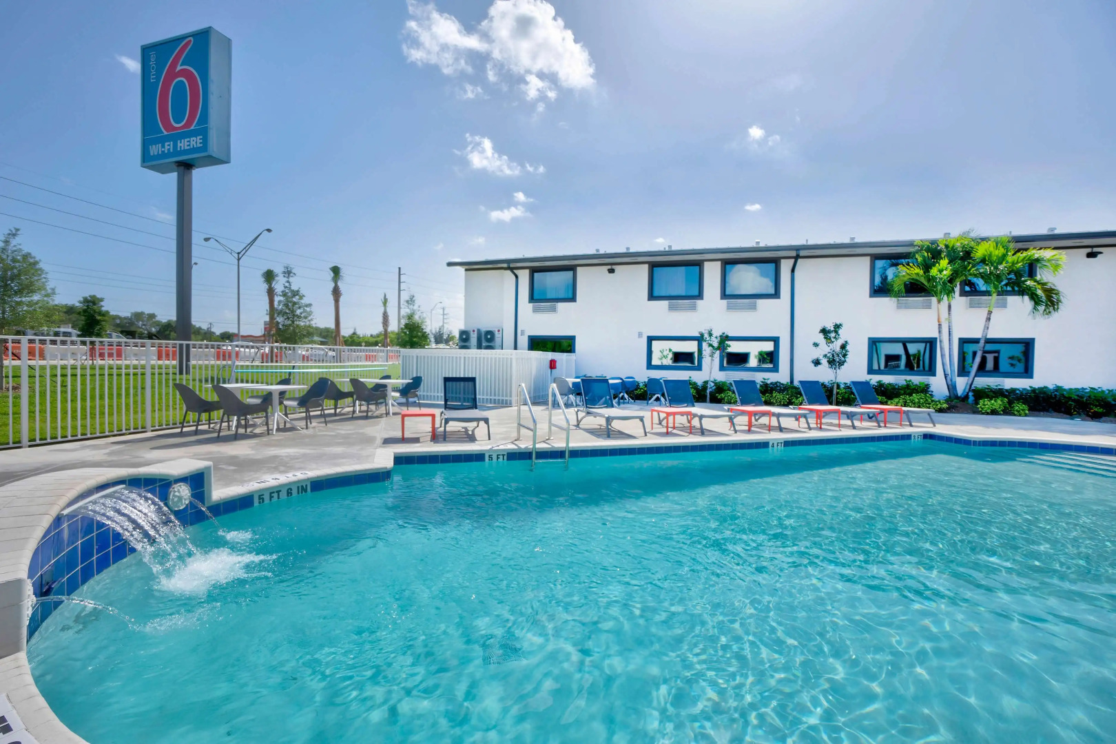Motel 6 Fort Lauderdale, FL