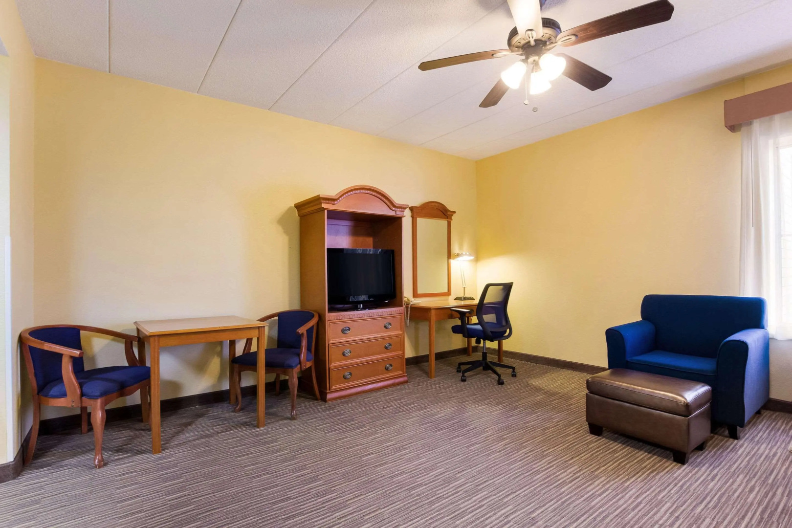 Quality Inn & Suites CVG Airport